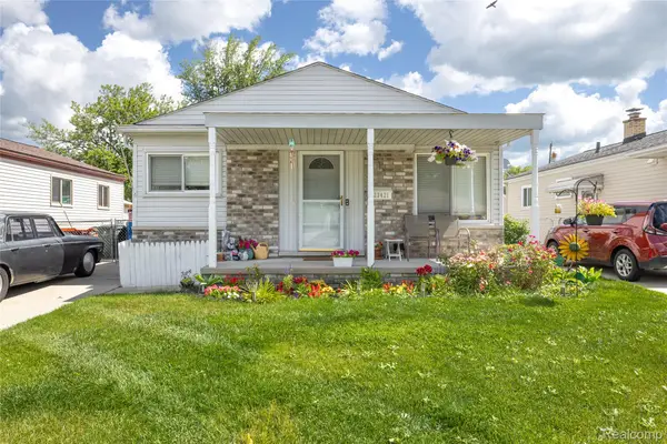 23421 Allor ST, StClairShores, MI 48082