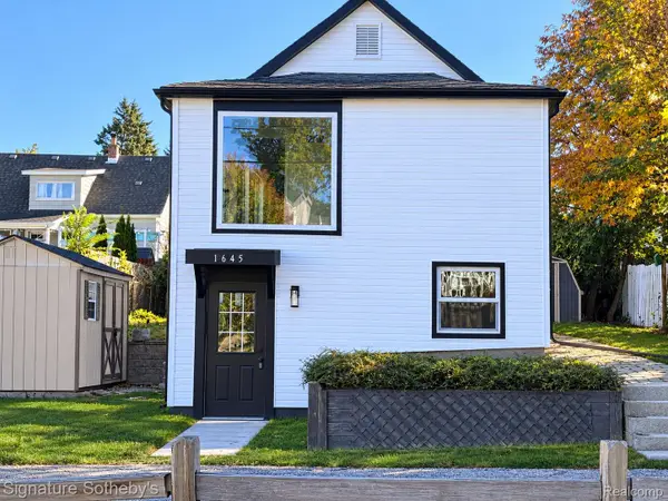 1645 Sylvan Glen ST, KeegoHarbor, MI 48320