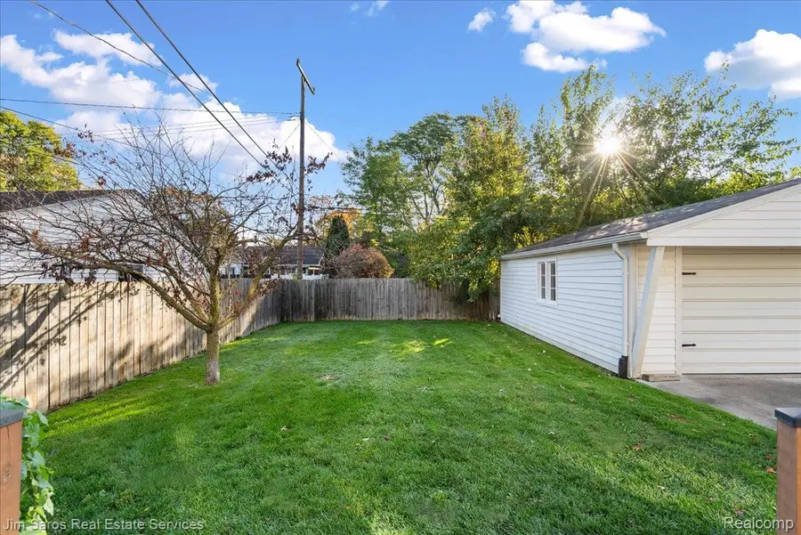 2720 Woodland AVE, Royal Oak, MI 48073 - #2