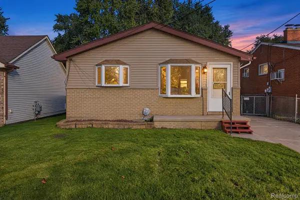 11864 Camden ST, Livonia, MI 48150