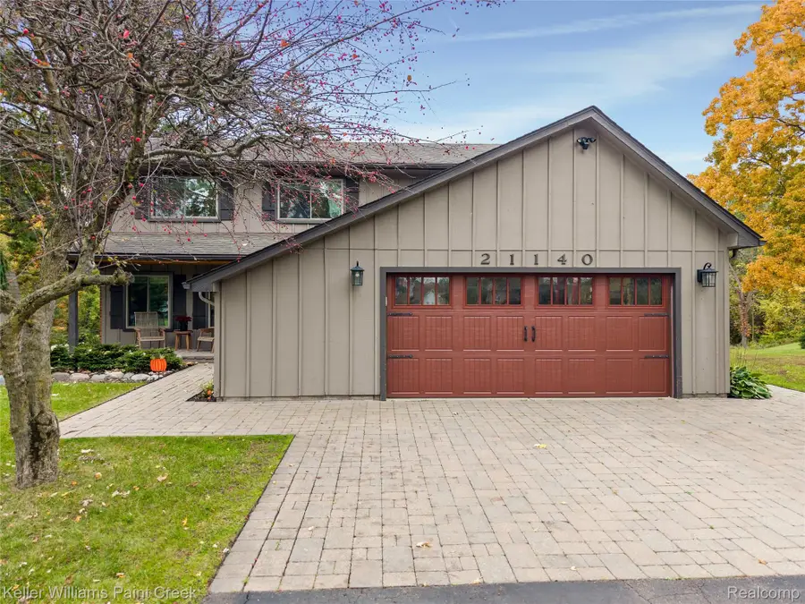 21140 Harrington ST, Clinton Township, MI 48036 - #2
