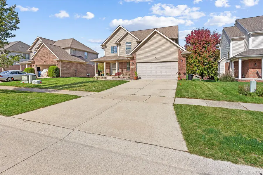 37130 Baker DR, Westland, MI 48185 - #3