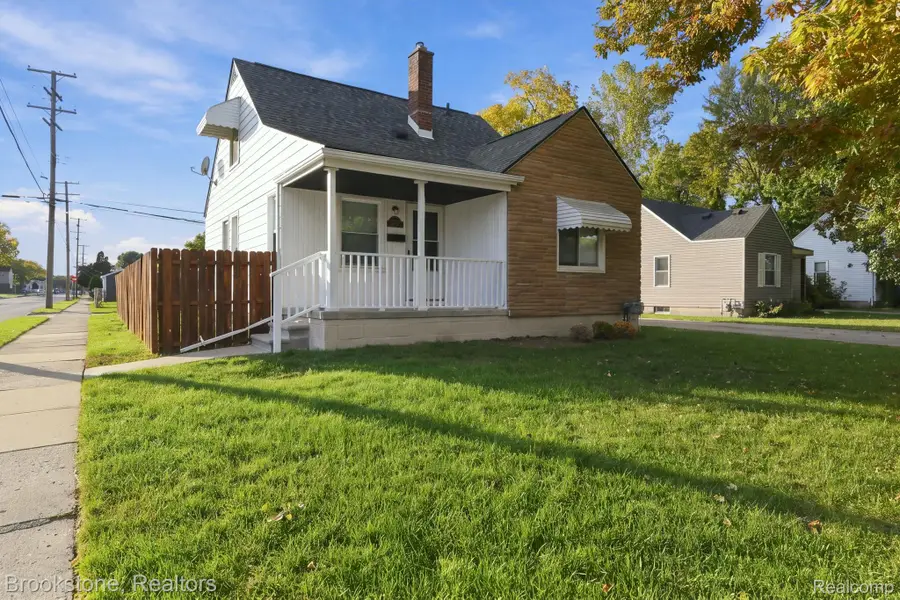 23007 Rausch AVE, Eastpointe, MI 48021 - #2