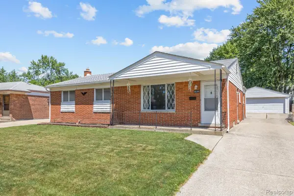 30388 Yorkshire DR, MadisonHeights, MI 48071