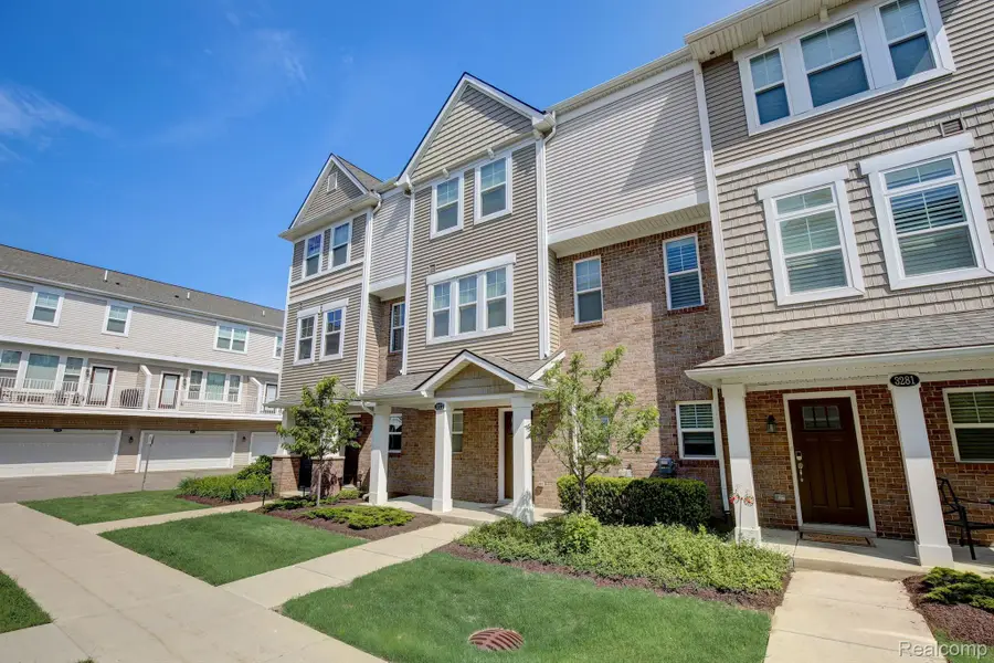 3277 Chambers W, Wixom, MI 48393 - #2