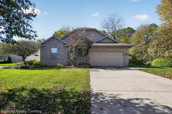 2311 Sapphire LN, EastLansing, MI 48823