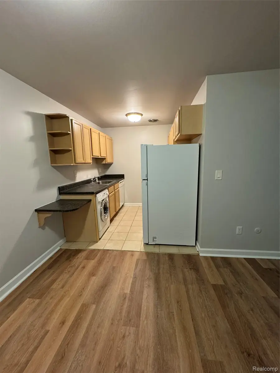7412 Central ST  # 2, Westland, MI 48185 - #3