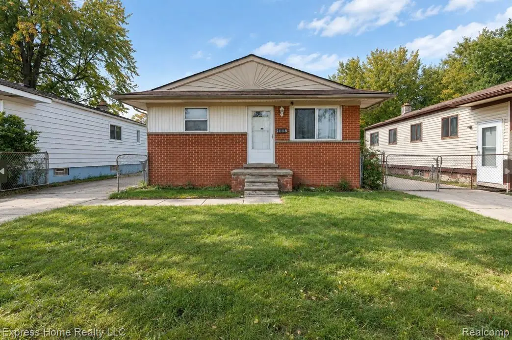 21115 Albany AVE, Warren, MI 48091 - #1