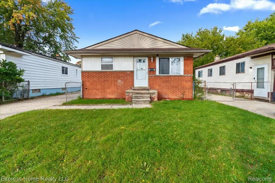21115 Albany AVE, Warren, MI 48091 - #2