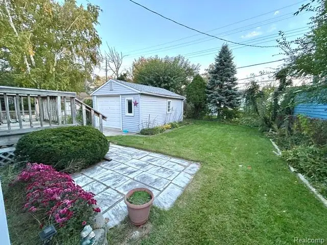 536 E Shevlin AVE, Hazel Park, MI 48030 - #3