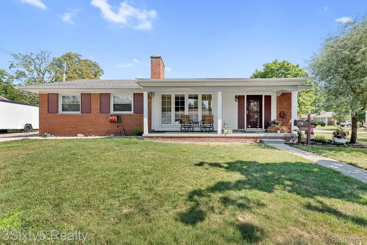 1780 N Trenton DR, Trenton, MI 48183 - #1