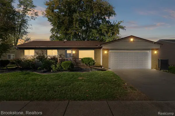 22145 Purdue AVE, FarmingtonHills, MI 48336