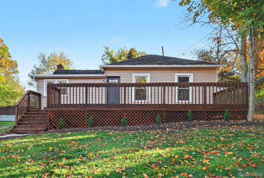 120 E Lafayette ST, Milford, MI 48381 - #2