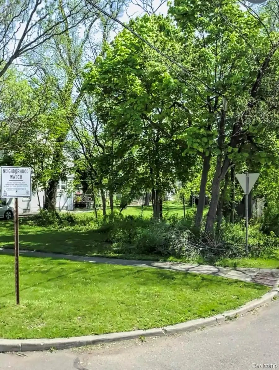 16700 Ashton AVE, Detroit, MI 48219 - #2