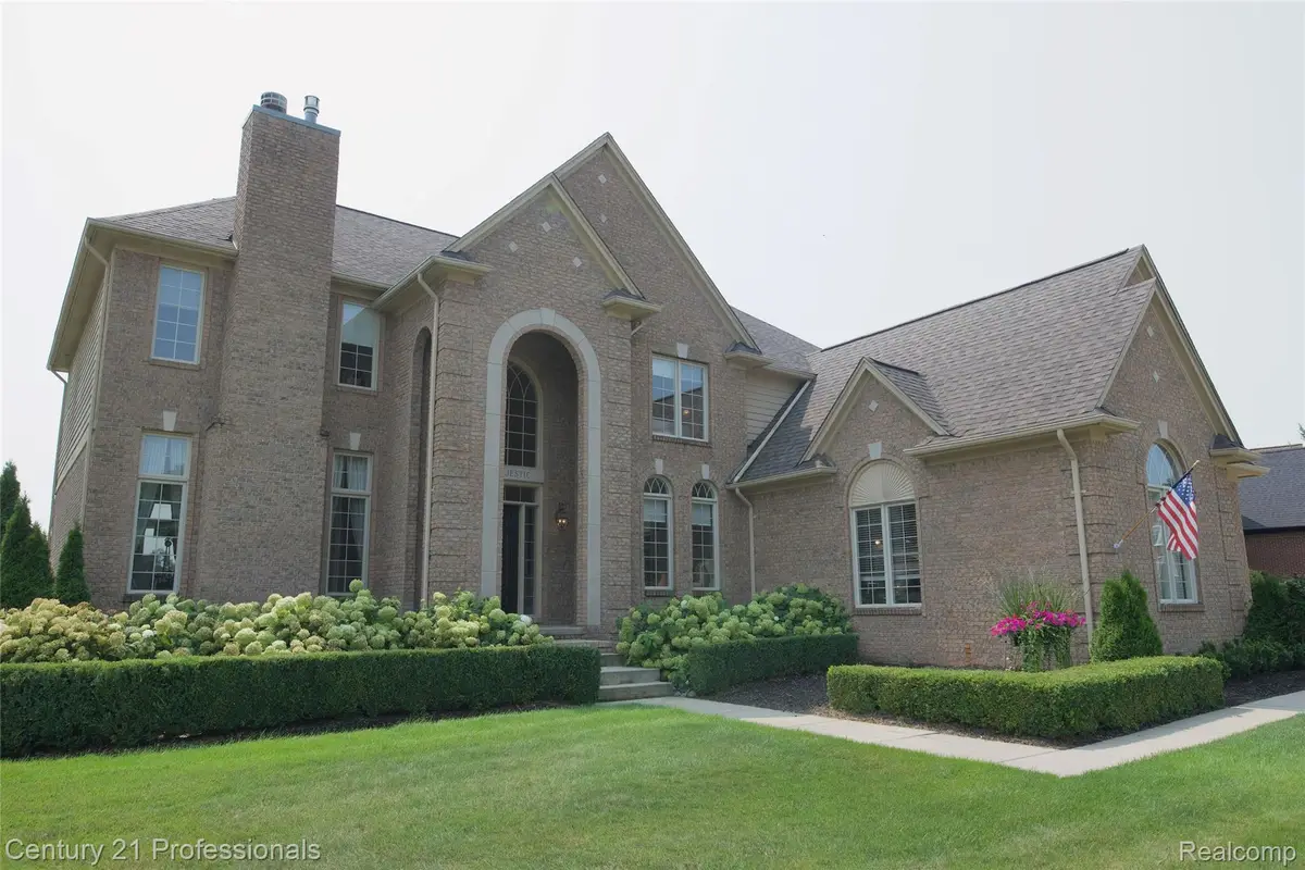 916 Majestic, Rochester Hills, MI 48306 - #1