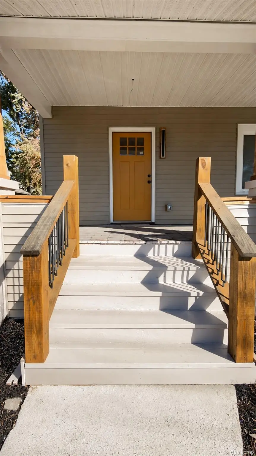 815 Knowles ST, Royal Oak, MI 48067 - #2