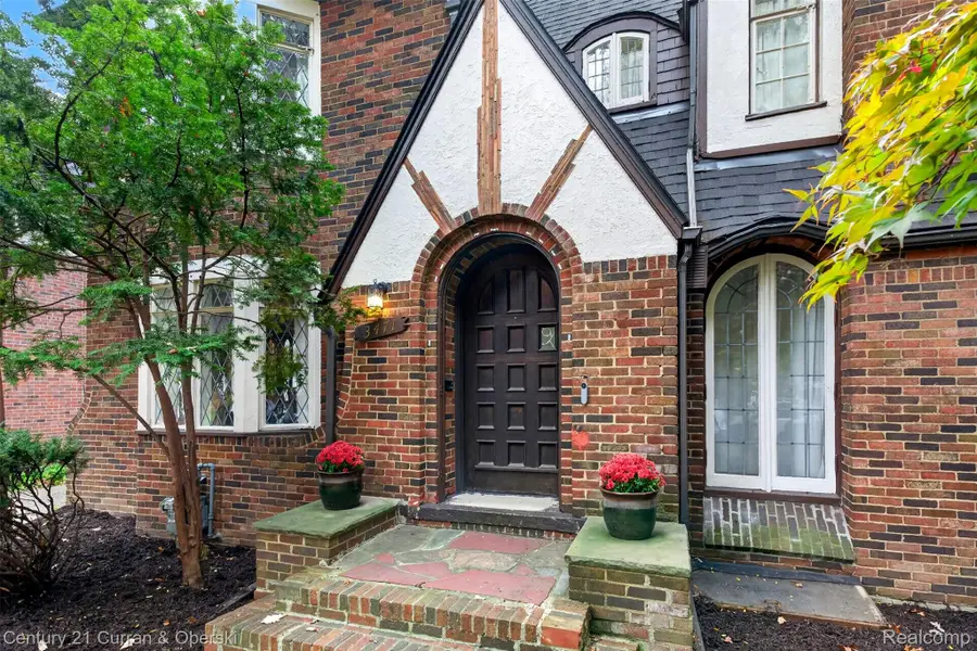 3471 Cambridge AVE, Detroit, MI 48221 - #2