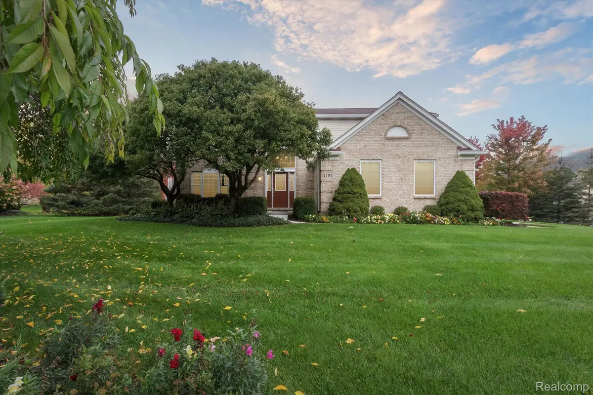 1107 Mountainside DR, Orion, MI 48362 - #1