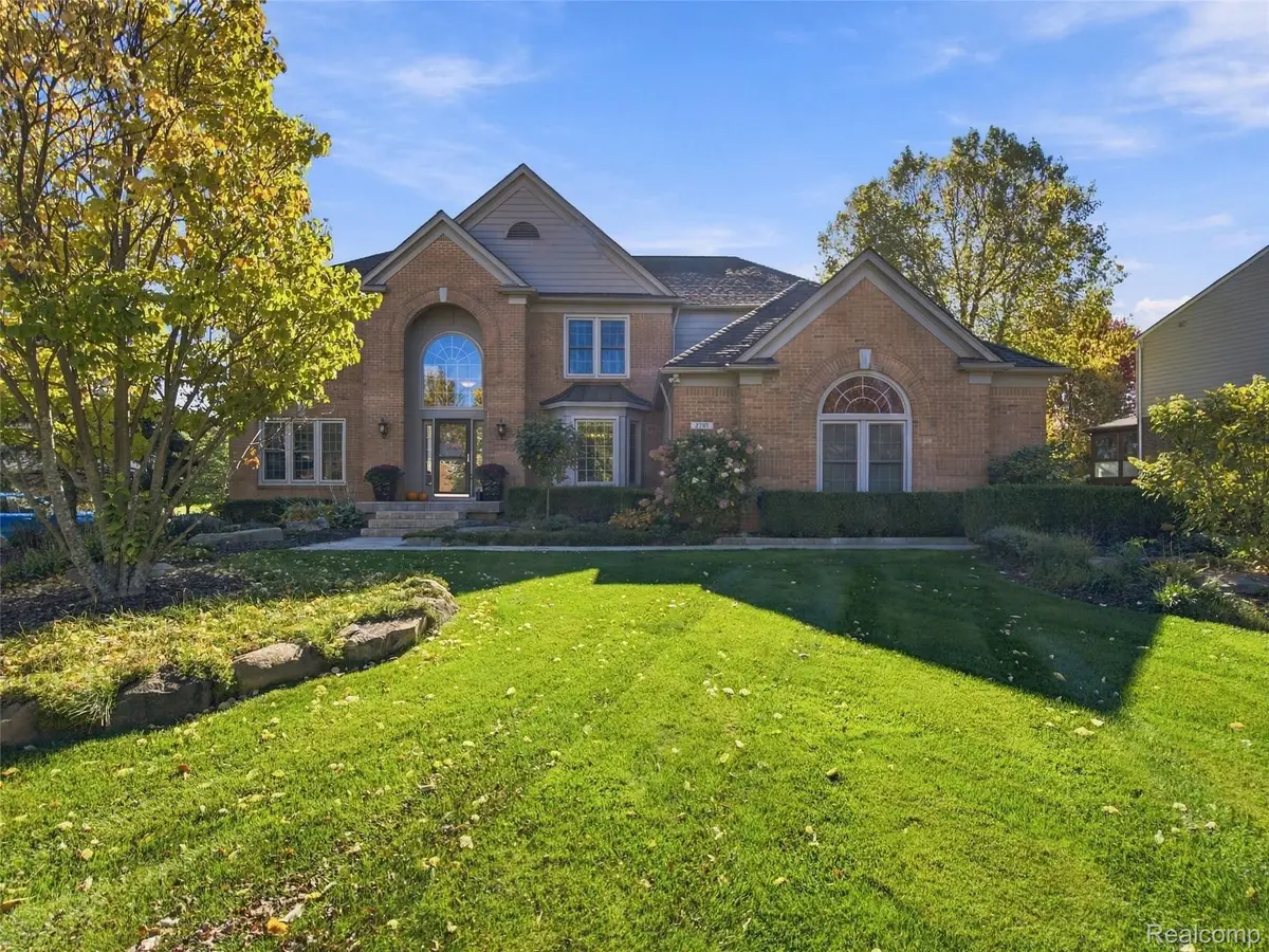 3797 Deer Springs DR, Rochester, MI 48306 - #1