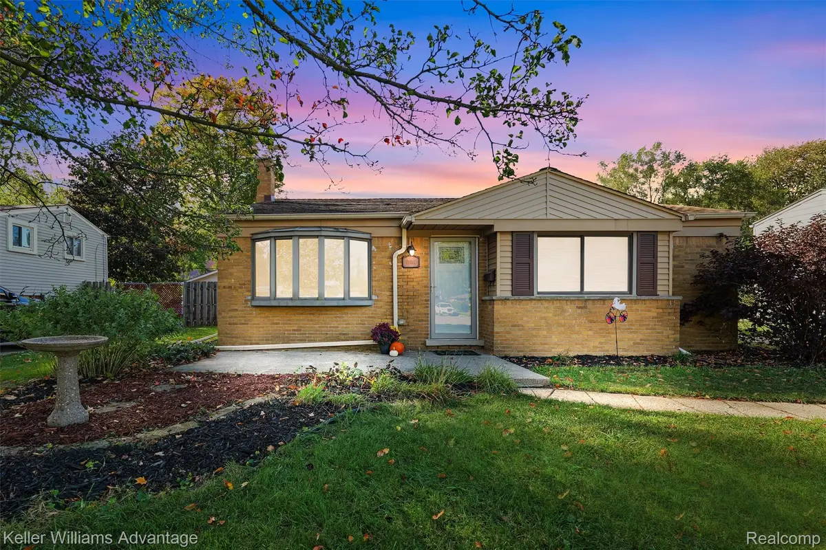 19861 Maplewood ST, Livonia, MI 48152 - #1