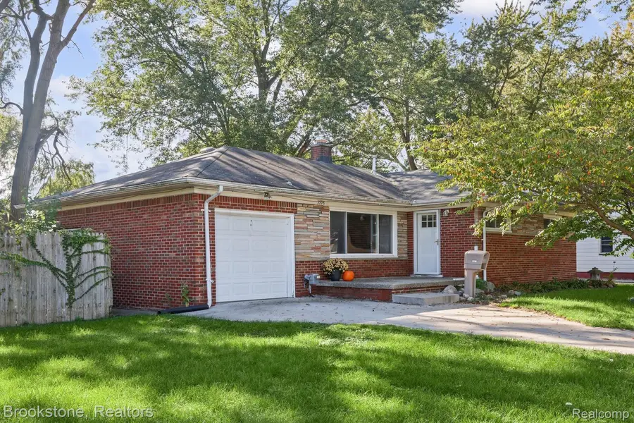 3998 Capitol AVE, Warren, MI 48091 - #2
