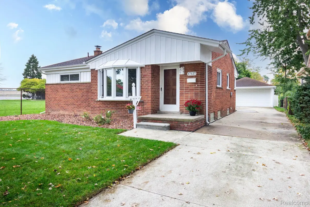 17127 Koester ST, Riverview, MI 48193 - #1