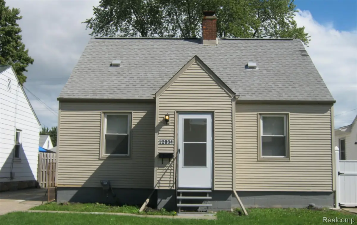 22034 Lambrecht AVE, Eastpointe, MI 48021 - #1