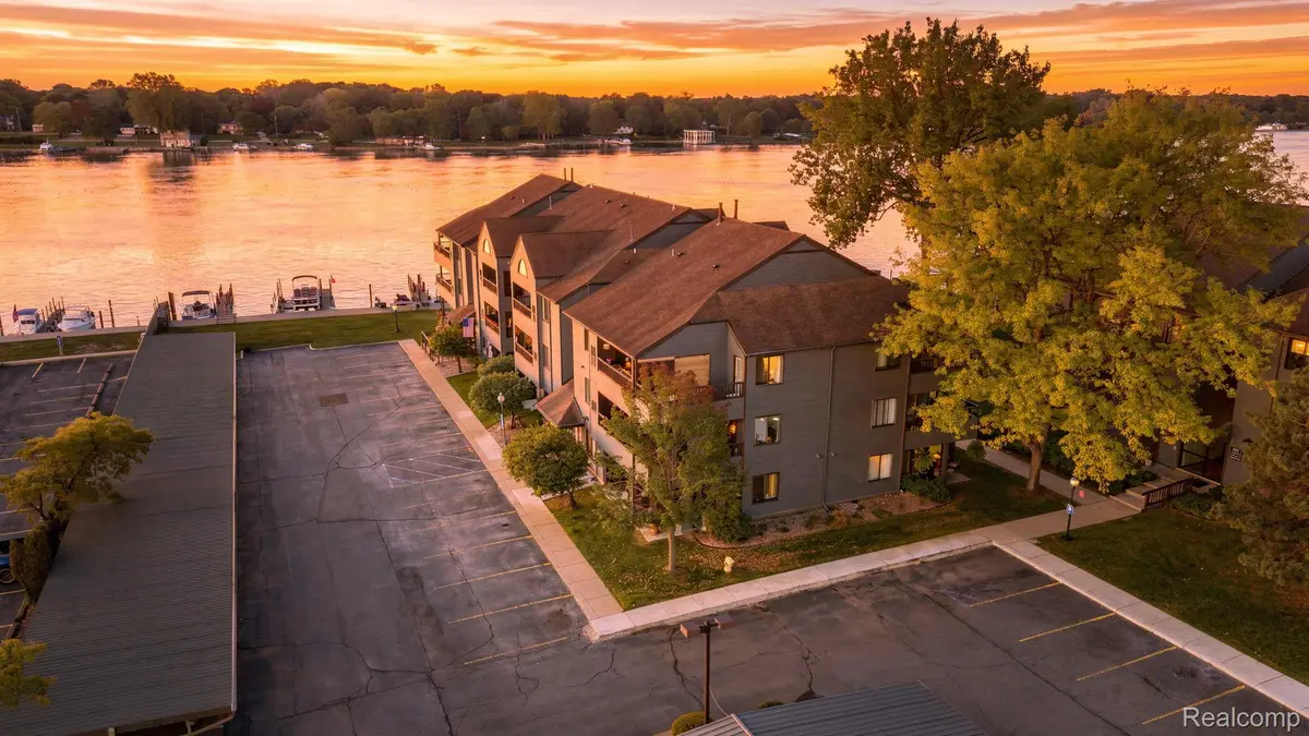 2445 Riverside DR  # 202, Trenton, MI 48183 - #1
