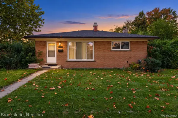 11723 Stamford AVE, Warren, MI 48089