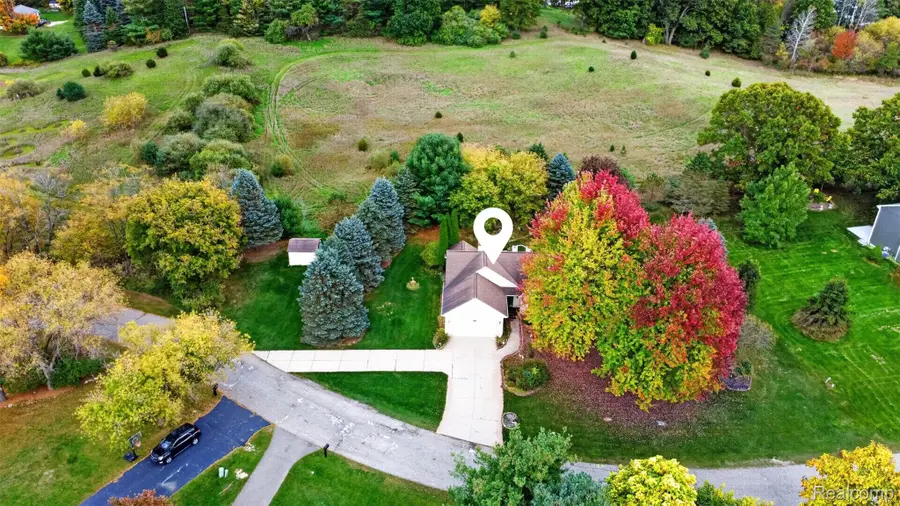 335 Brandon Hill, Ortonville, MI 48462 - #3