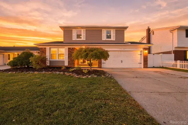 4945 Hillcrest RD, Trenton, MI 48183