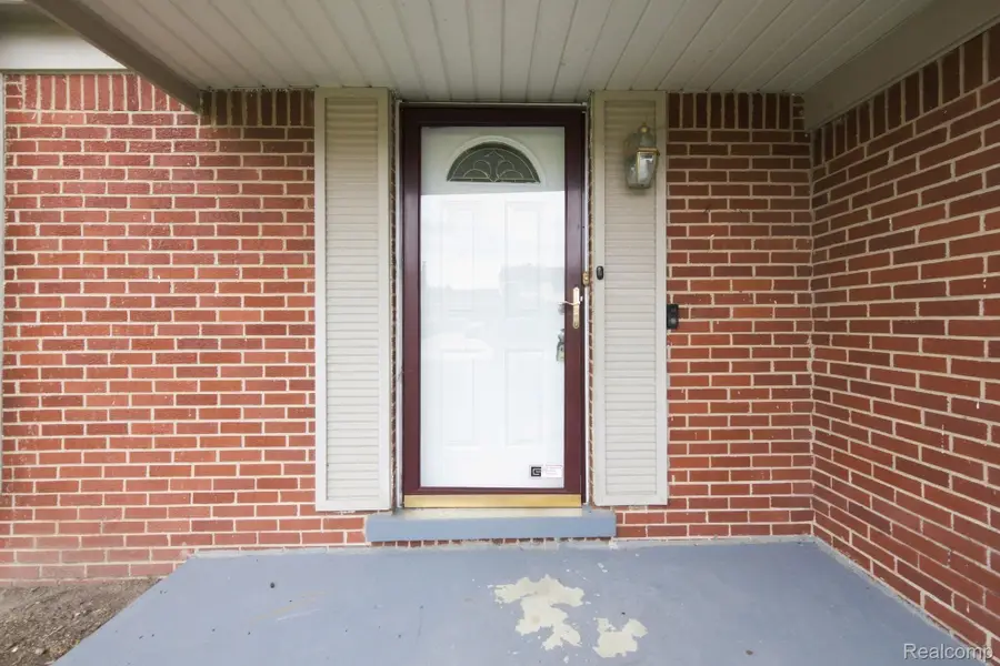4728 Stilwell DR, Warren, MI 48092 - #3