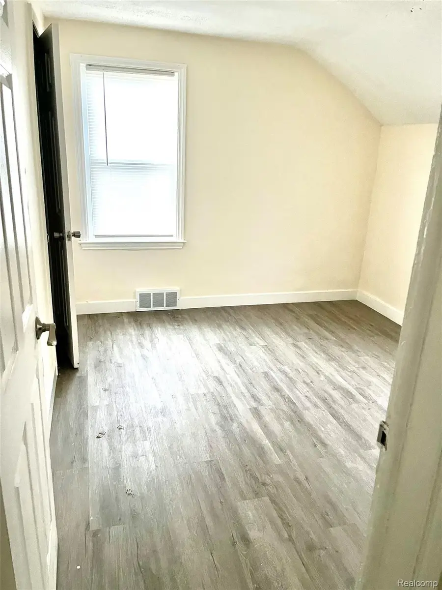 19336 Binder ST, Detroit, MI 48234 - #3