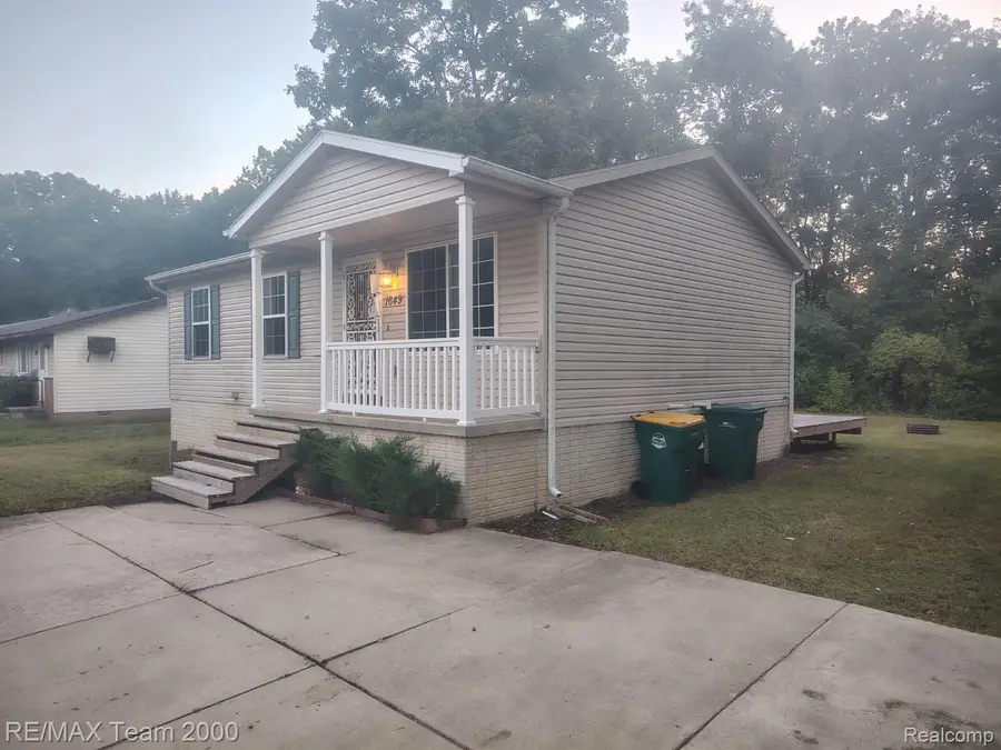 1649 S Pasadena AVE, Ypsilanti, MI 48198 - #2