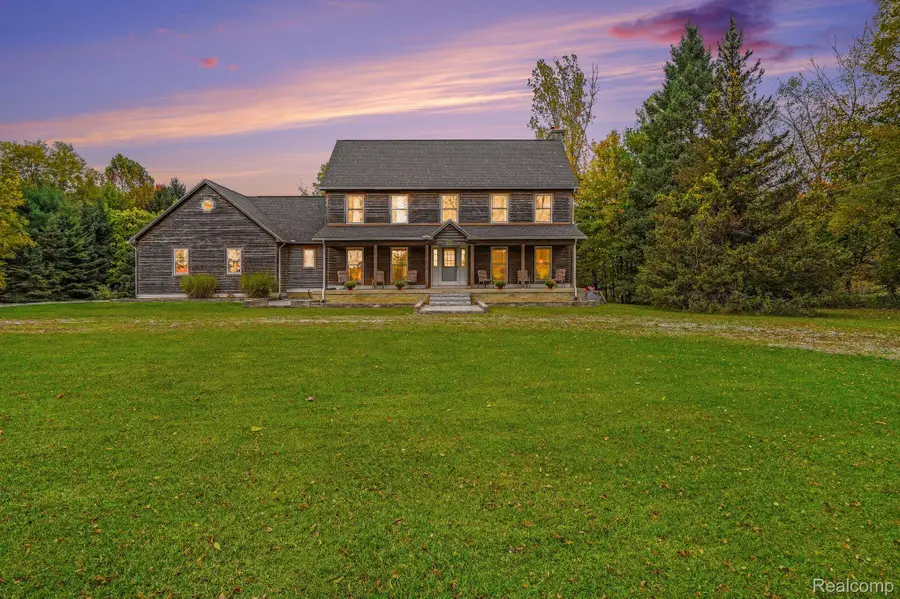 5733 Bordman RD, Dryden, MI 48428 - #2