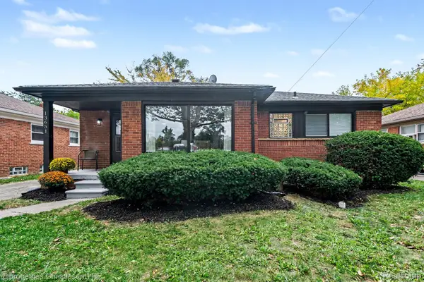 13651 Allan AVE, OakPark, MI 48237
