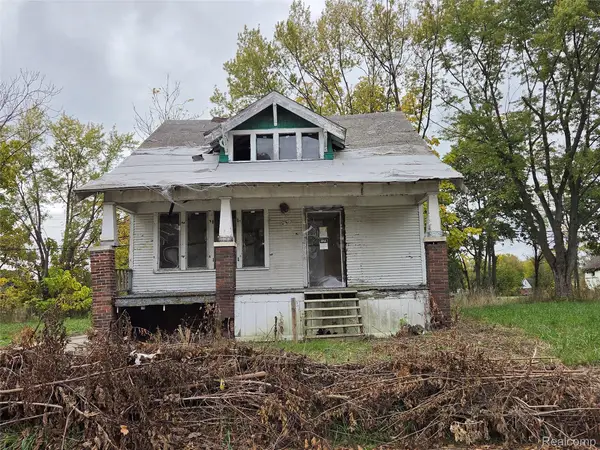 12451 Racine ST, Detroit, MI 48205
