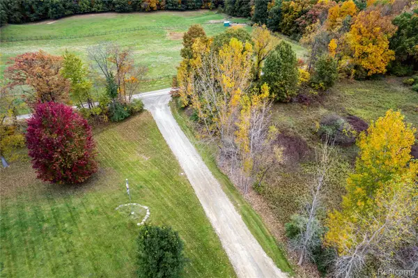 000 Arthurs Court, Ortonville, MI 48462