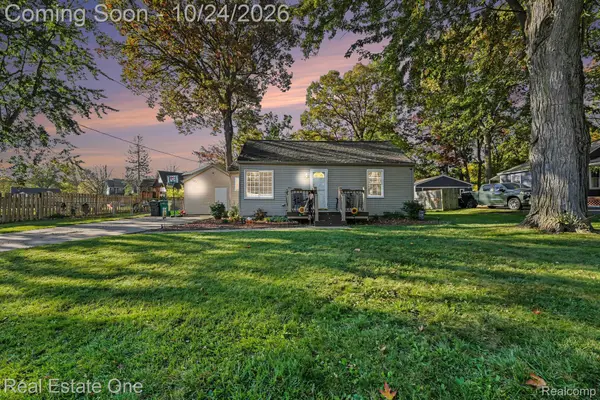 2164 Knollwood ST, AuburnHills, MI 48326
