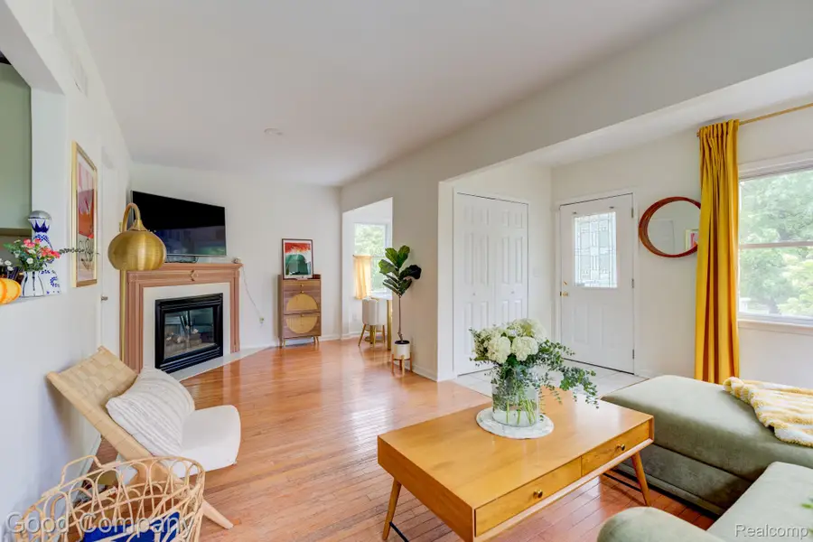 1665 W Troy ST, Ferndale, MI 48220 - #2