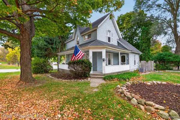 820 N Court ST, Lapeer, MI 48446