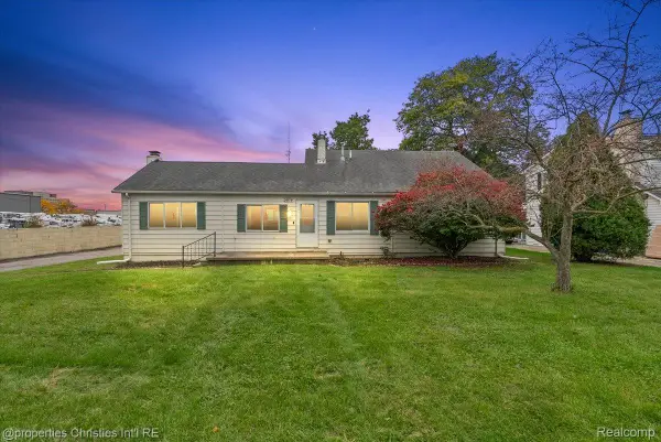 5674 Heathdale AVE, Warren, MI 48092
