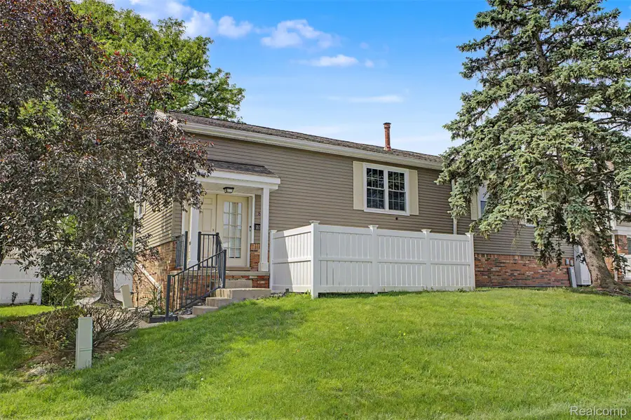 20872 E Glen Haven CIR  # 30, Northville, MI 48167 - #2