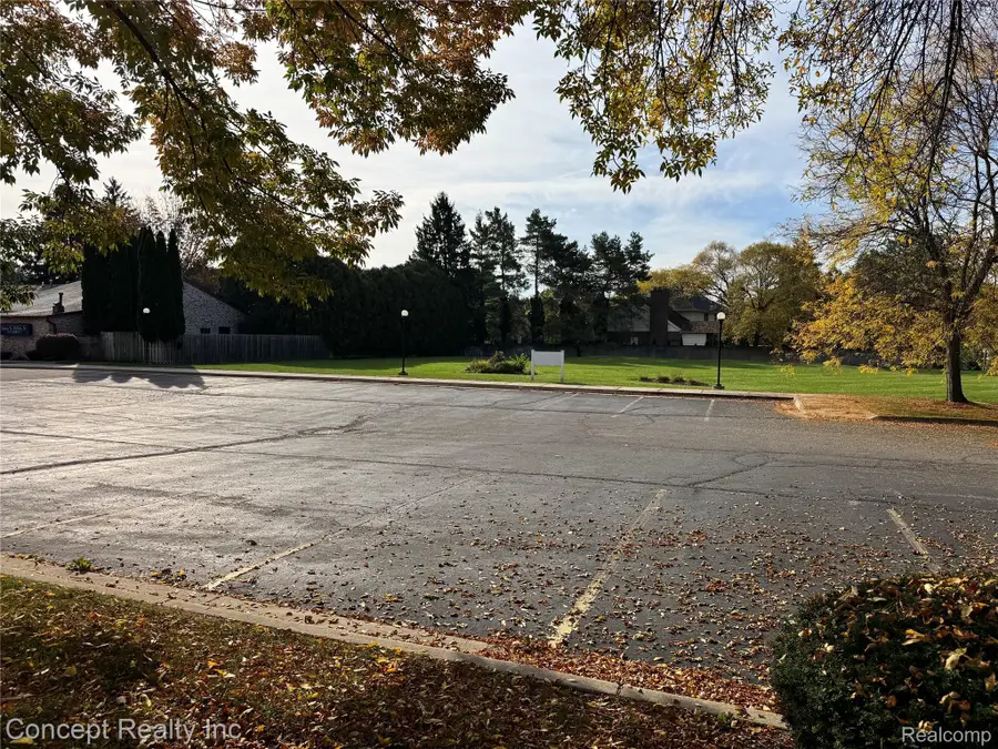 1300 E Lake Lansing RD, East Lansing, MI 48823 - #3