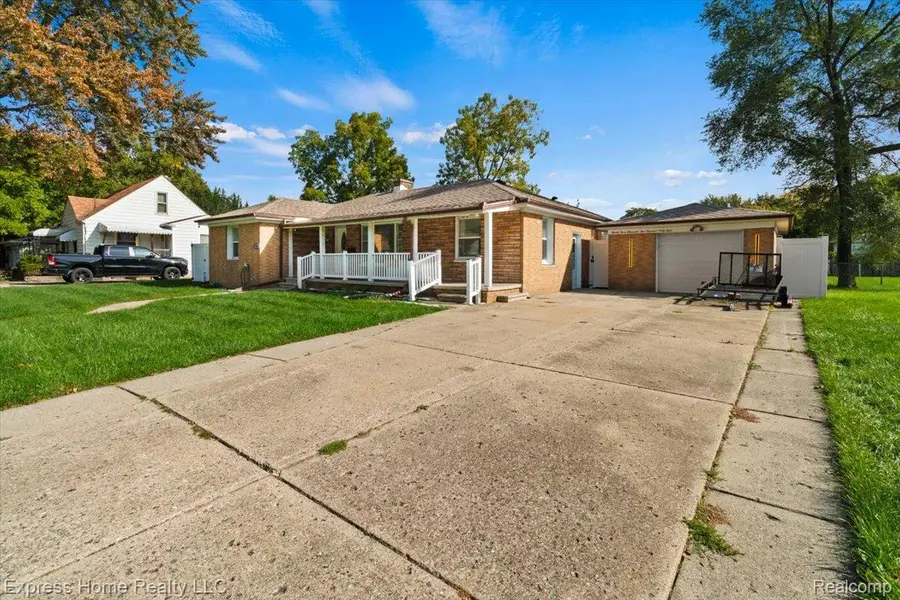 23564 Hill AVE, Warren, MI 48091 - #2