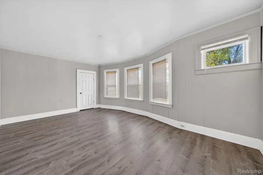 2966-2970 Harding ST, Detroit, MI 48214 - #3