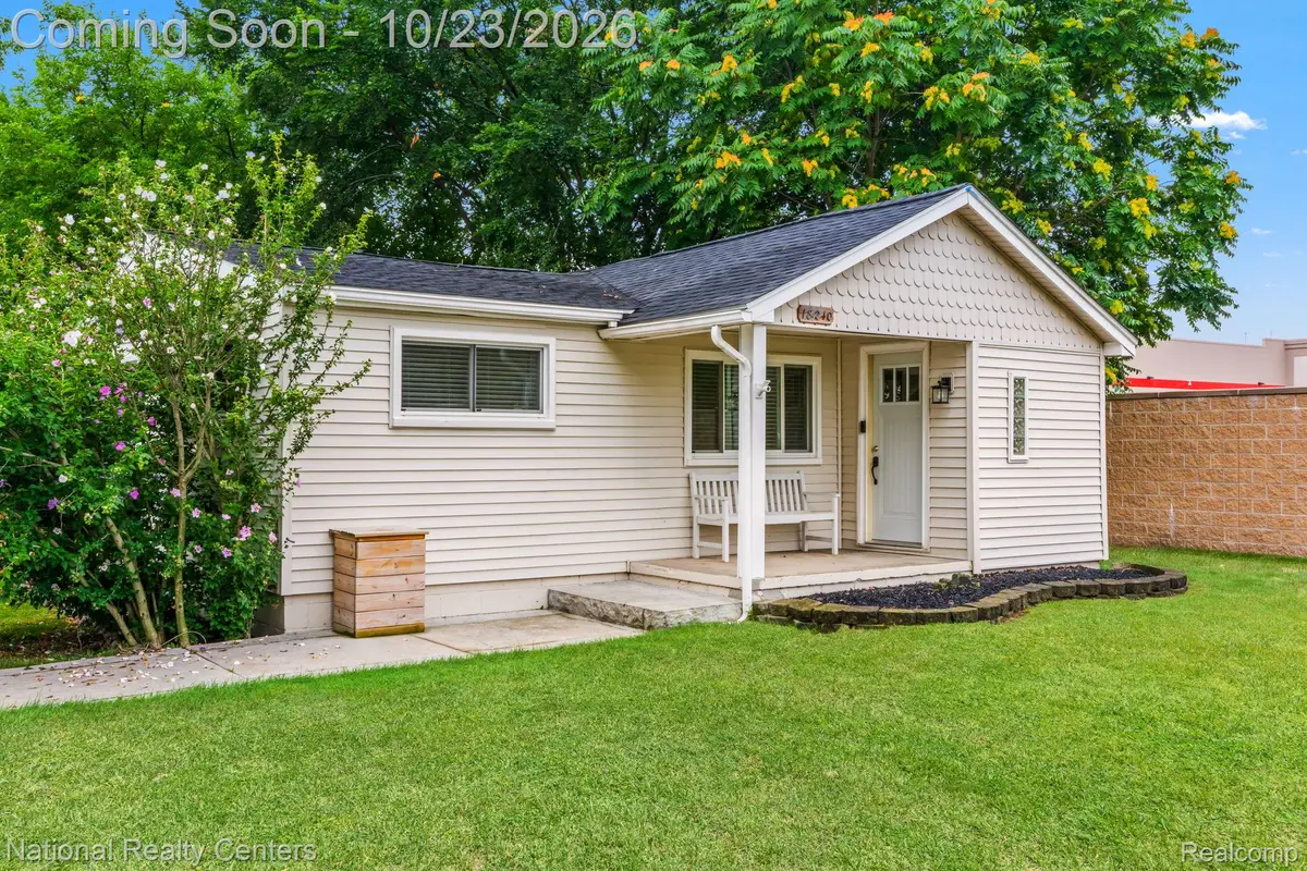 18240 Sycamore ST, Roseville, MI 48066 - #1