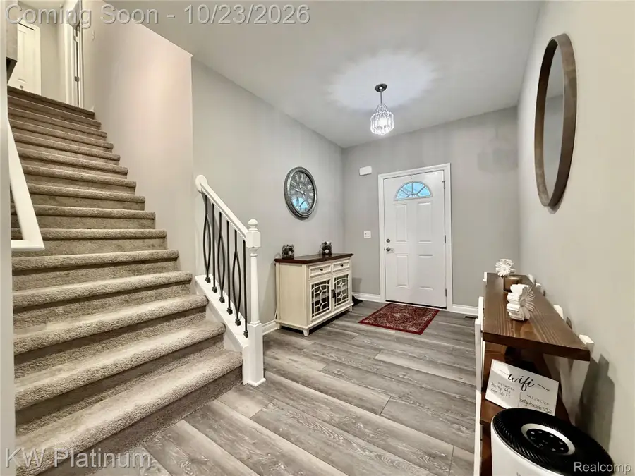 35938 Birchwood CT, New Boston, MI 48164 - #2