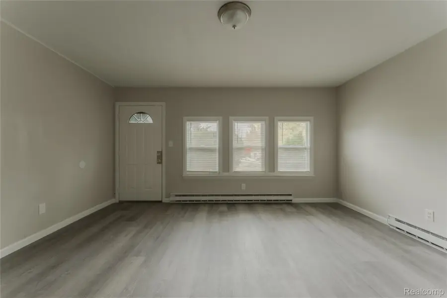 756 E Columbia AVE, Pontiac, MI 48340 - #3