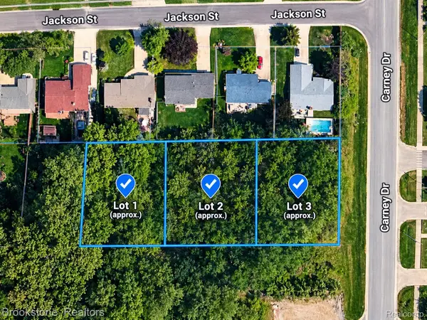 3 Lots Hugo ST, StClair, MI 48079